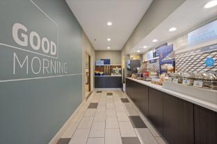 holiday inn express hotel and suites torrington by ihg