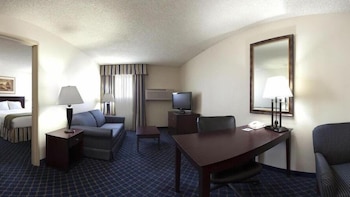 Holiday Inn Express Hotel & Suites Torrington By Ihg,Torrington>>Goshen County,3 star