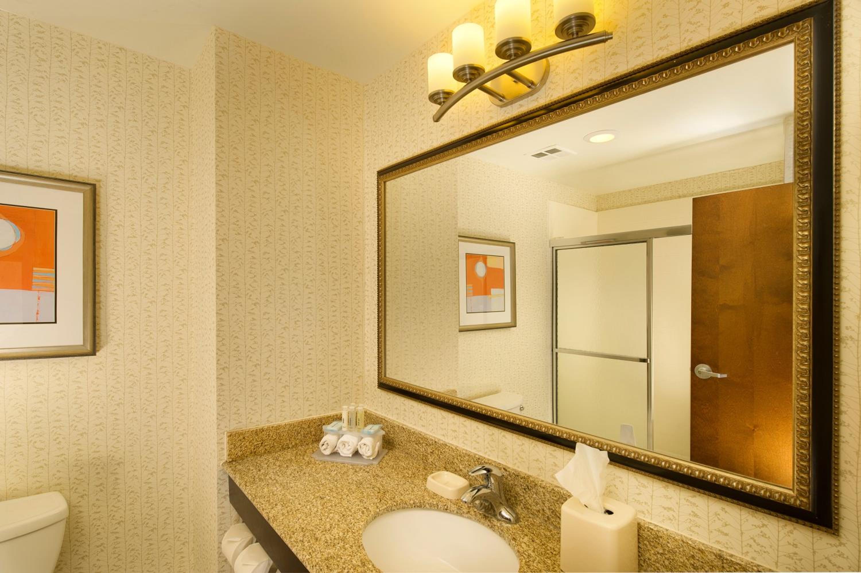holiday inn express hotel and suites uvalde by ihg