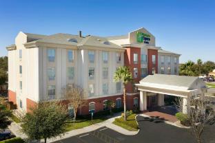 holiday inn express hotel and suites uvalde by ihg