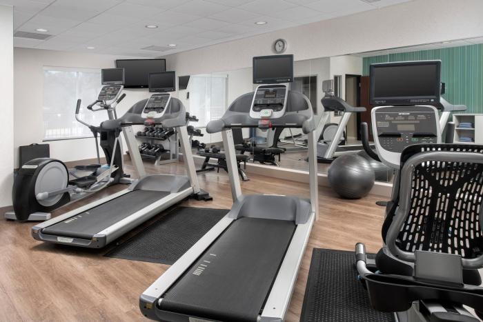 holiday inn express hotel and suites uvalde by ihg