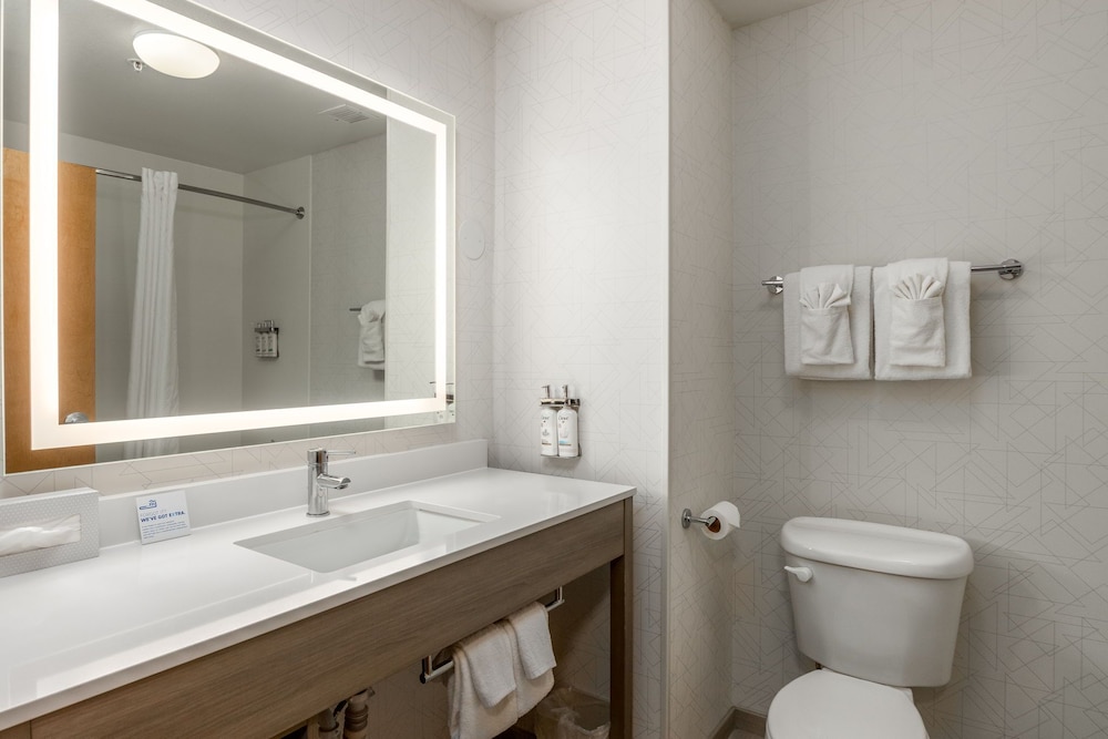 holiday inn express hotel and suites vancouver mall by ihg