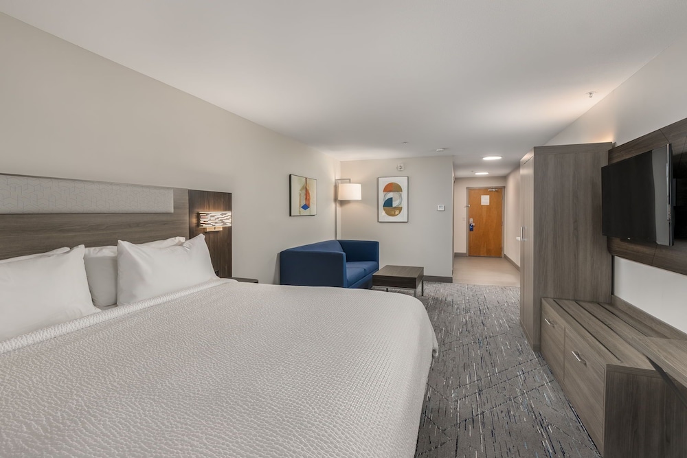 holiday inn express hotel and suites vancouver mall by ihg