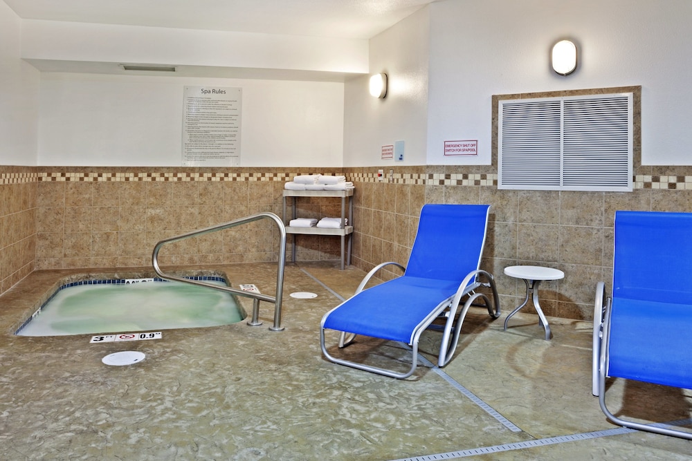 holiday inn express hotel and suites vancouver mall by ihg