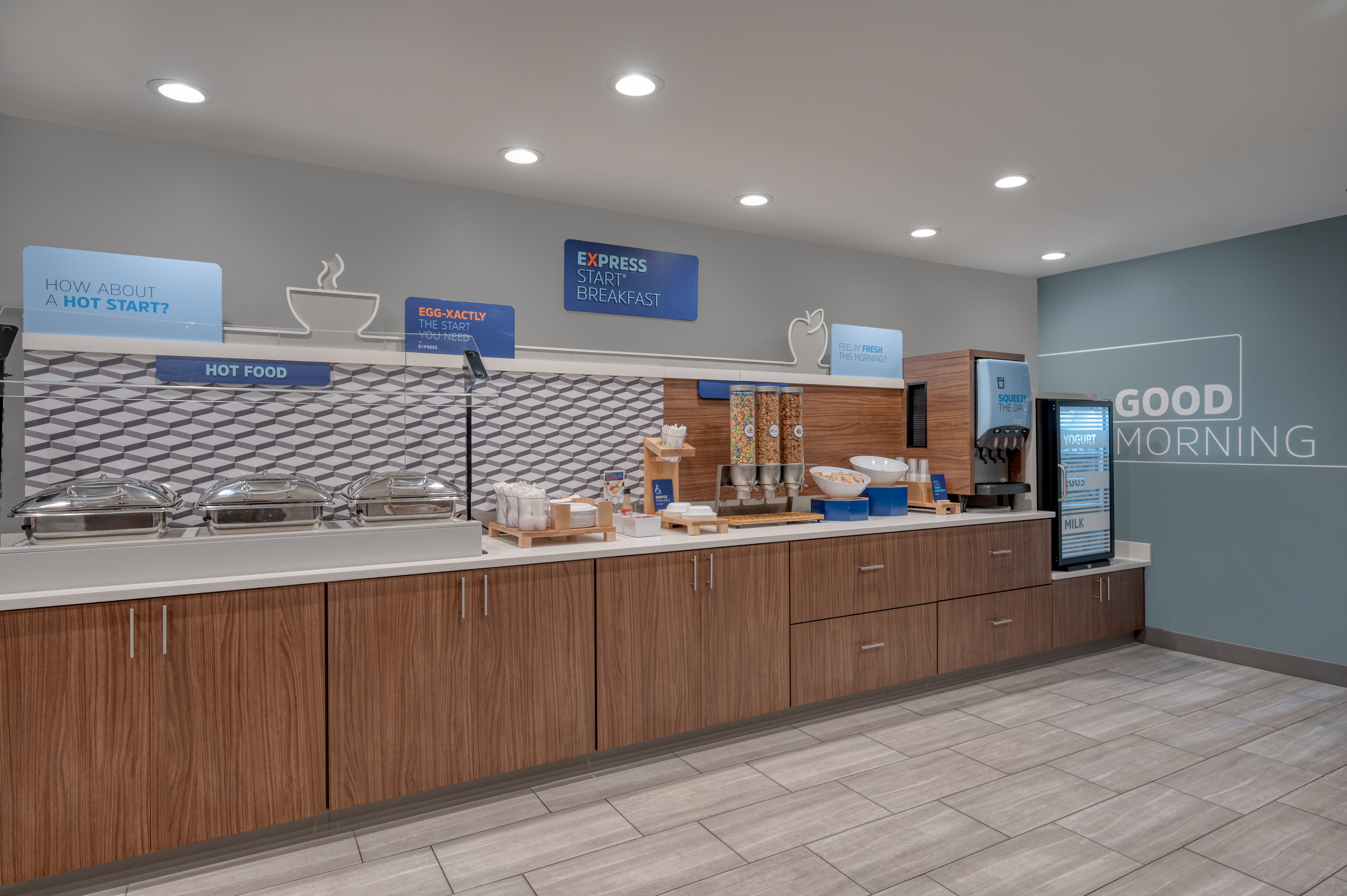 holiday inn express and suites wadsworth by ihg