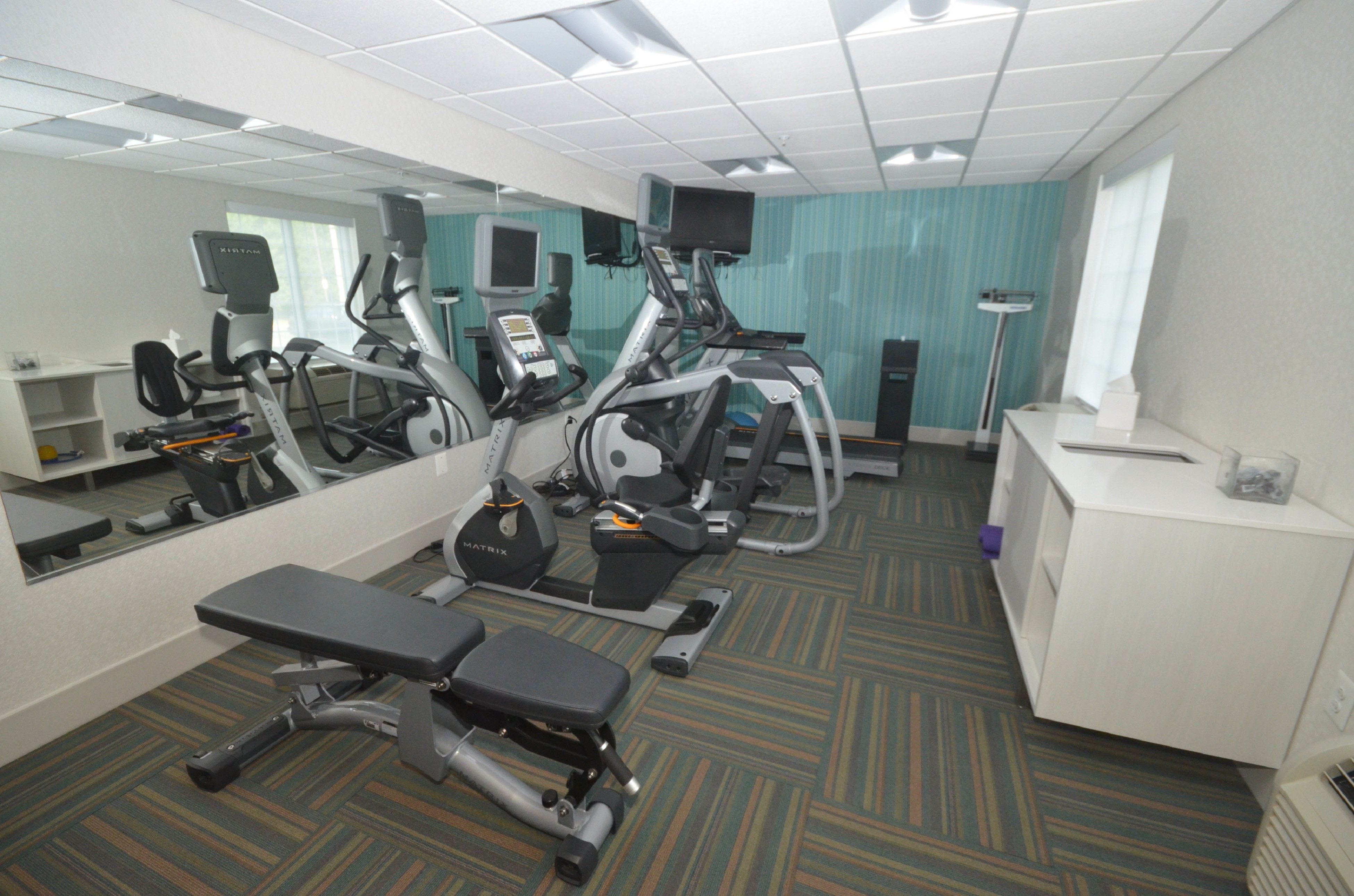 holiday inn express hotel and suites warrenton by ihg
