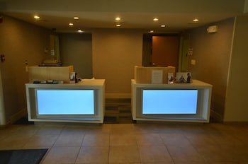 Holiday Inn Express Hotel & Suites Warrenton By Ihg,Virginia>>Warrenton,3 star