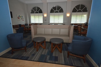 Holiday Inn Express Hotel & Suites Warrenton By Ihg,Virginia>>Warrenton,3 star