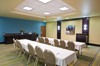 holiday inn express hotel and suites waycross by ihg