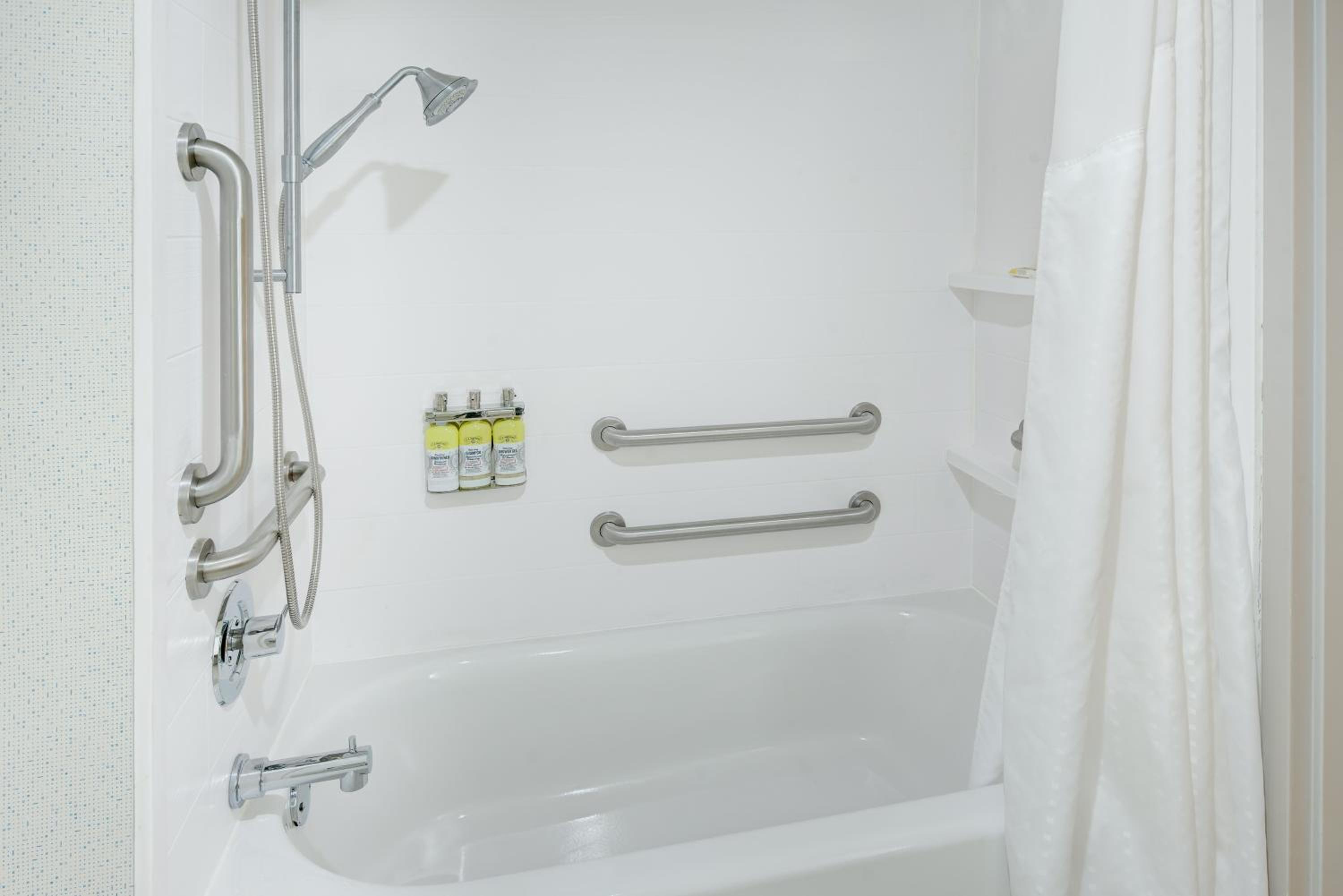 holiday inn express and suites west long branch eatontown