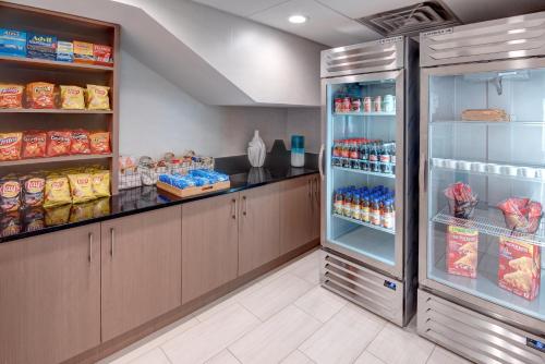 holiday inn express and suites west long branch eatontown