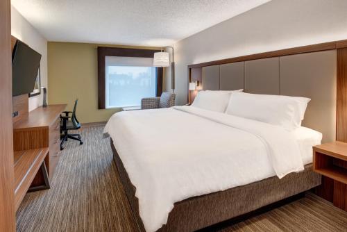 holiday inn express and suites west long branch eatontown
