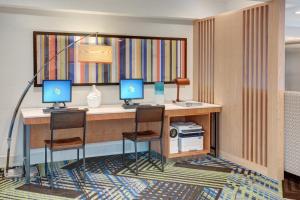 holiday inn express and suites west long branch eatontown