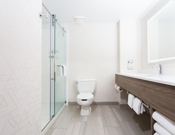 holiday inn express and suites williamsburg by ihg