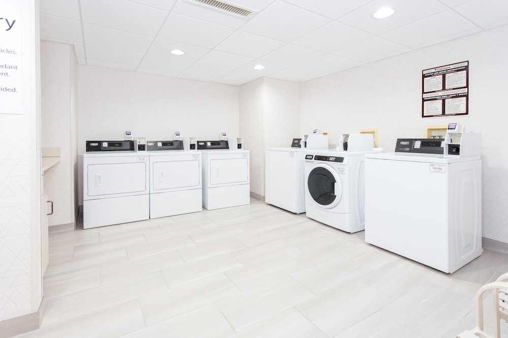 holiday inn express and suites williamsburg by ihg