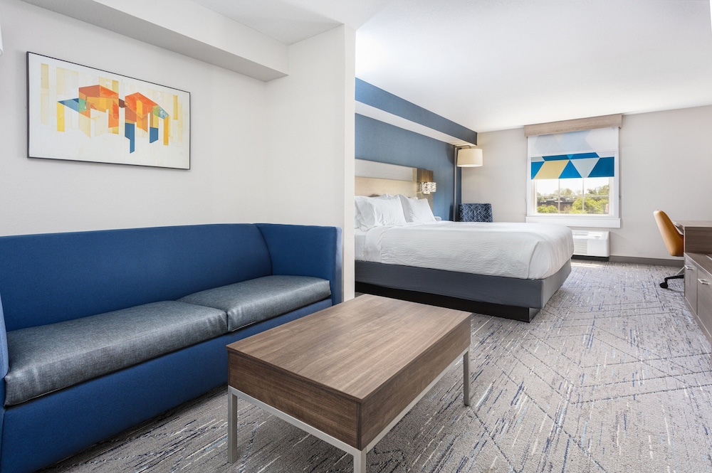 holiday inn express and suites williamsburg by ihg