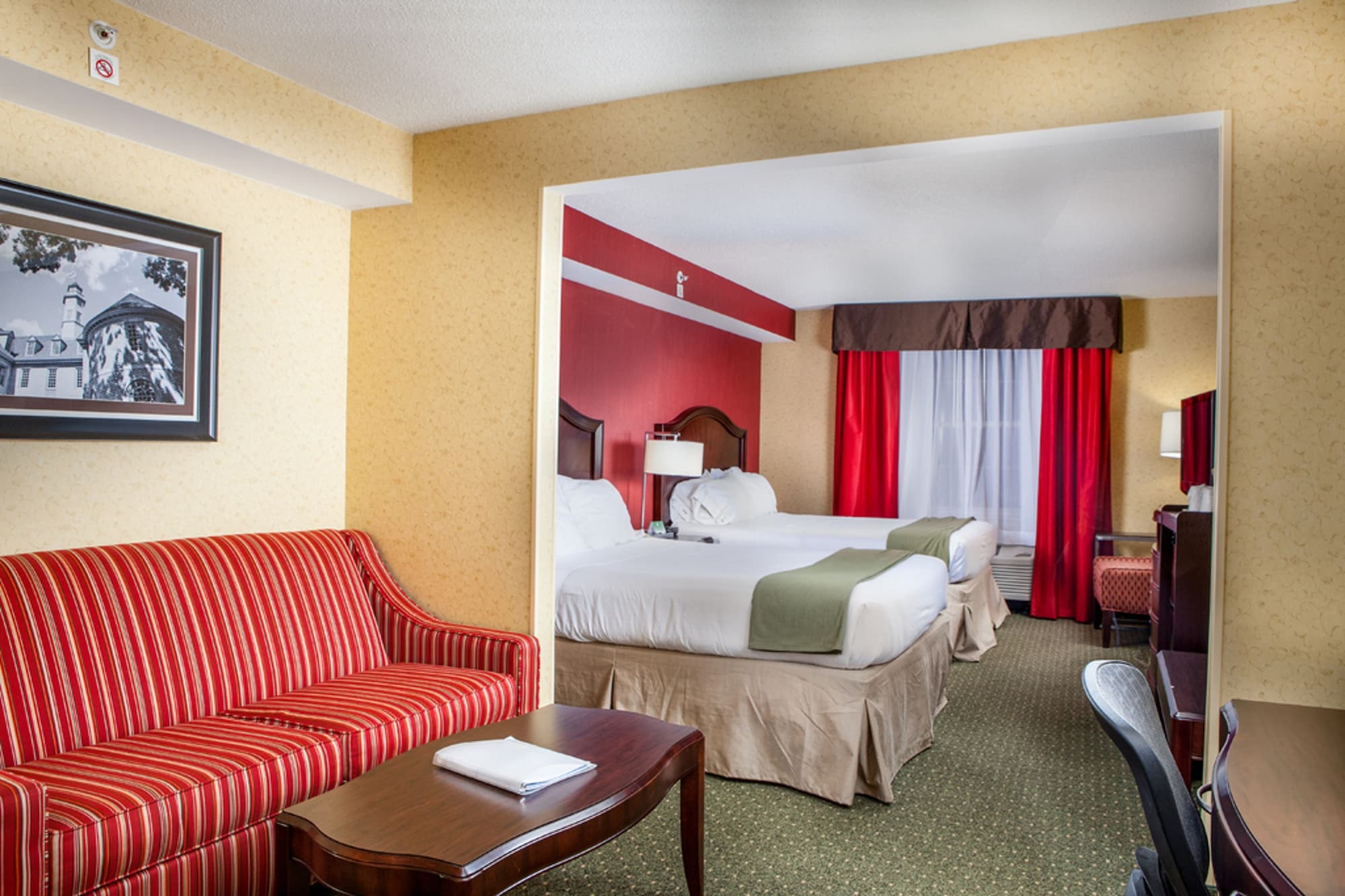 holiday inn express and suites williamsburg by ihg