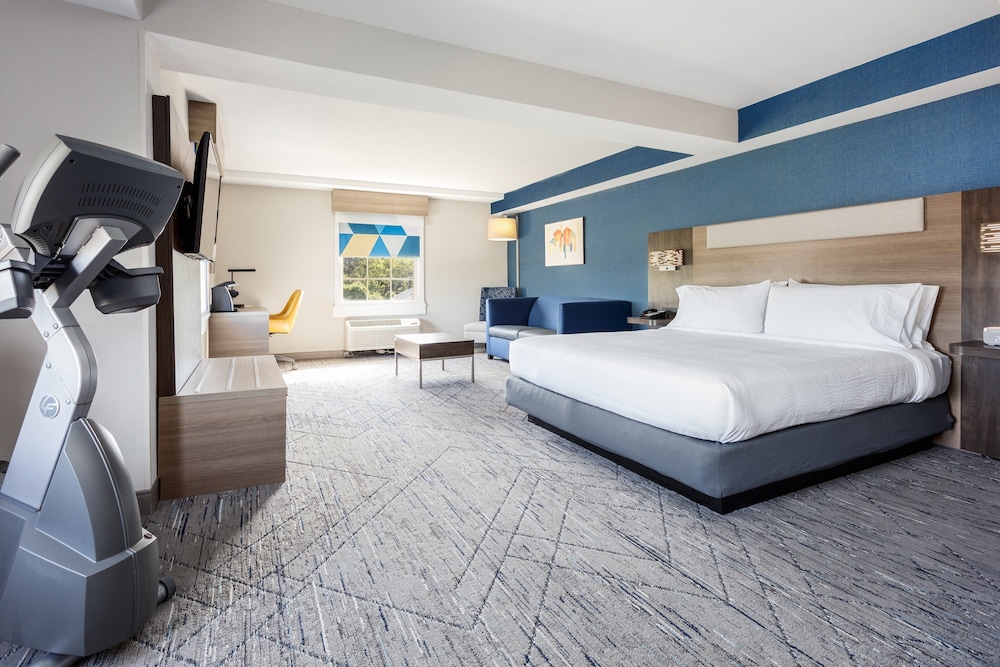 holiday inn express and suites williamsburg by ihg