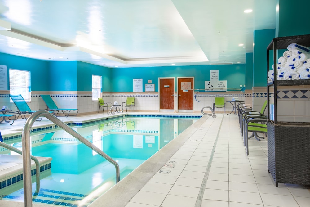 holiday inn express and suites williamsburg by ihg
