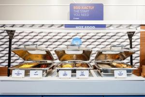 holiday inn express and suites williamsburg by ihg