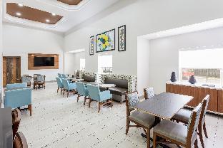 holiday inn express and suites williamsburg by ihg
