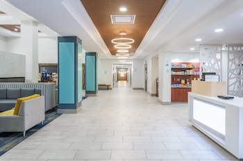 holiday inn express and suites williamsburg by ihg