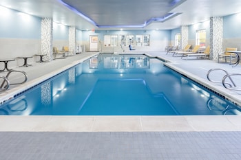 Holiday Inn Express & Suites Williamsburg By Ihg,Virginia>>Williamsburg,3 star
