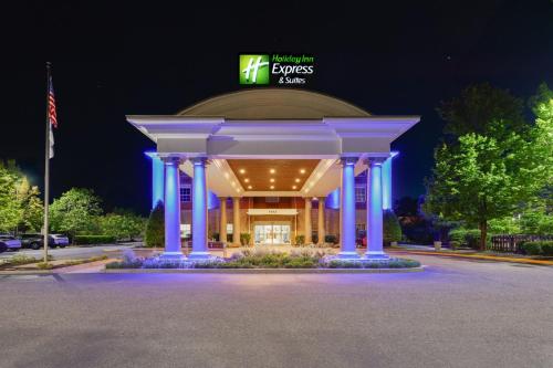 holiday inn express and suites williamsburg by ihg