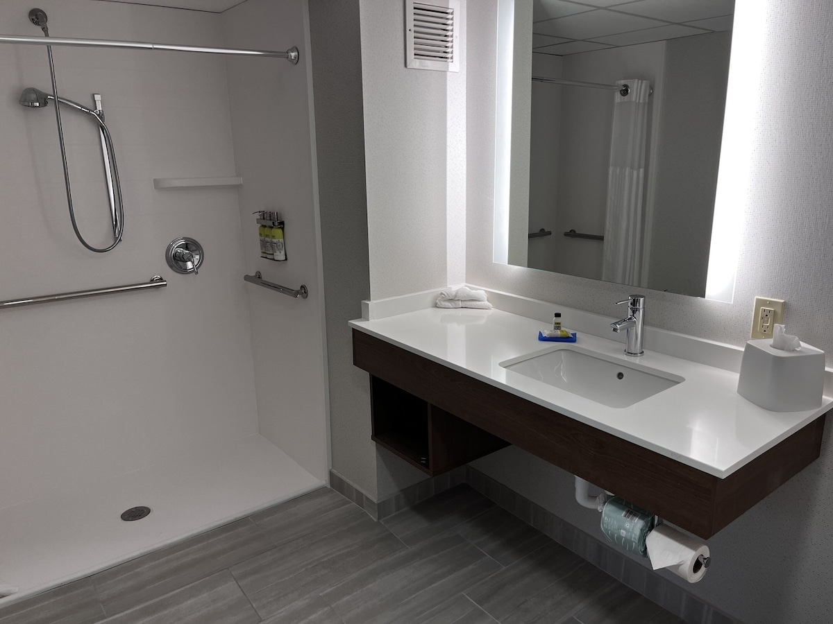 holiday inn express and suites williamsport by ihg