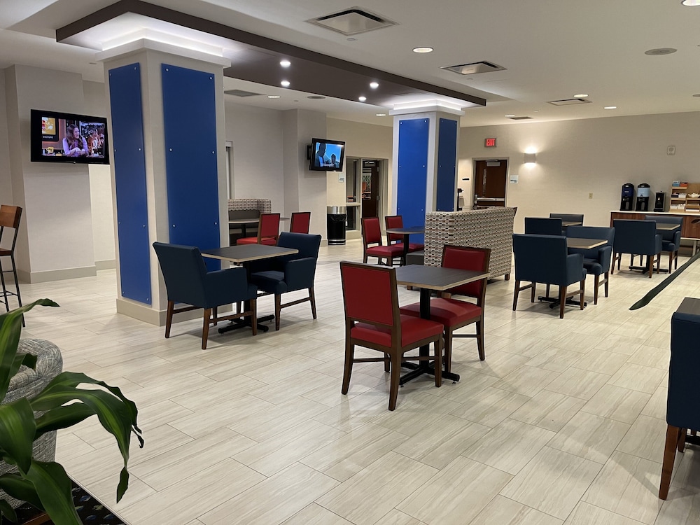 holiday inn express and suites williamsport by ihg