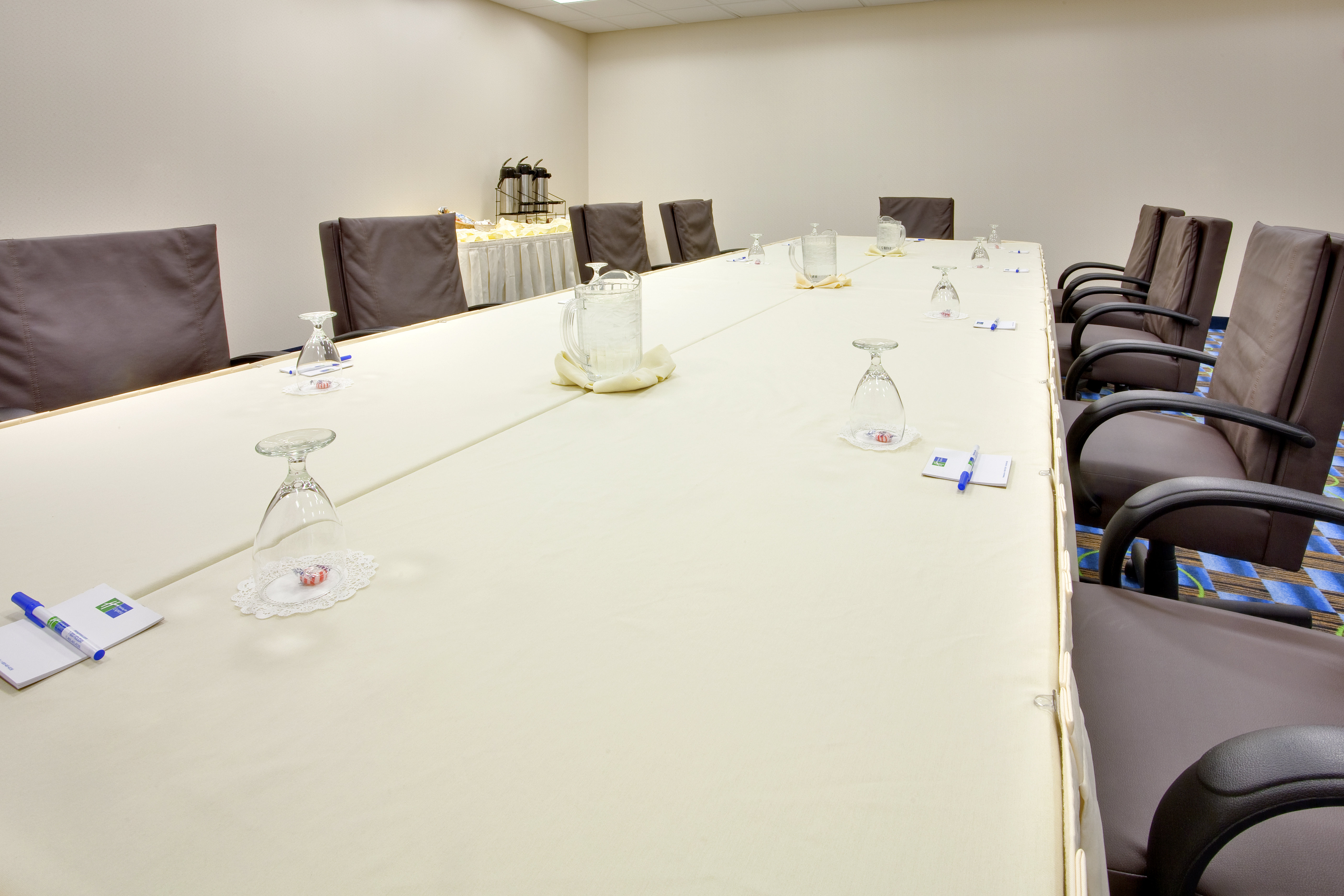 holiday inn express and suites williamsport by ihg