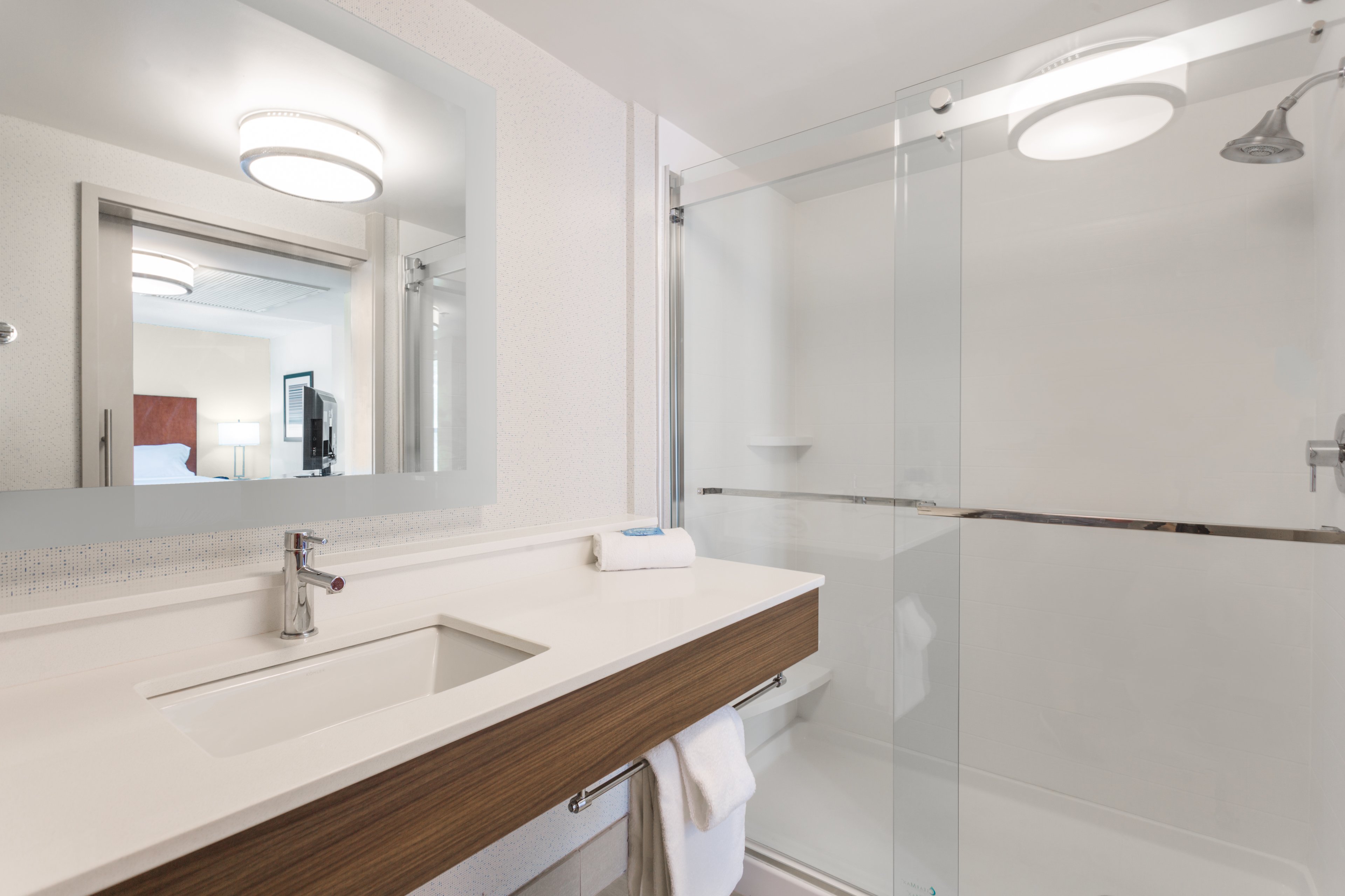 holiday inn express hotel and suites wilmington university ctr by ihg