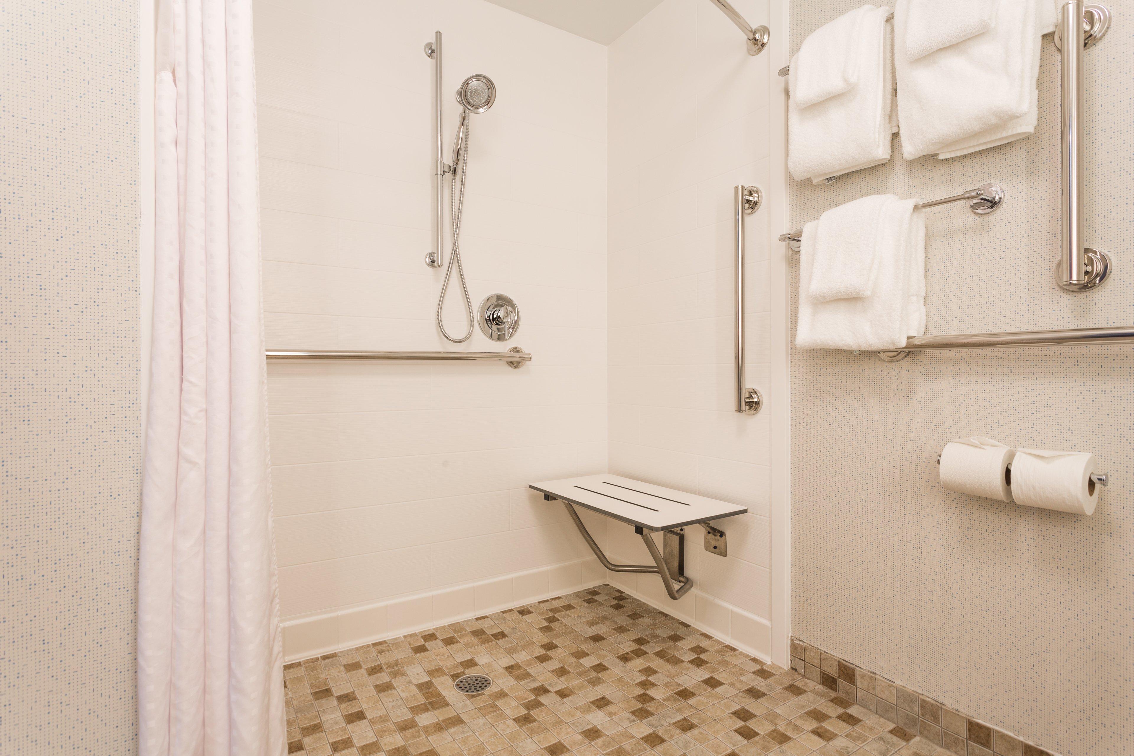 holiday inn express hotel and suites wilmington university ctr by ihg