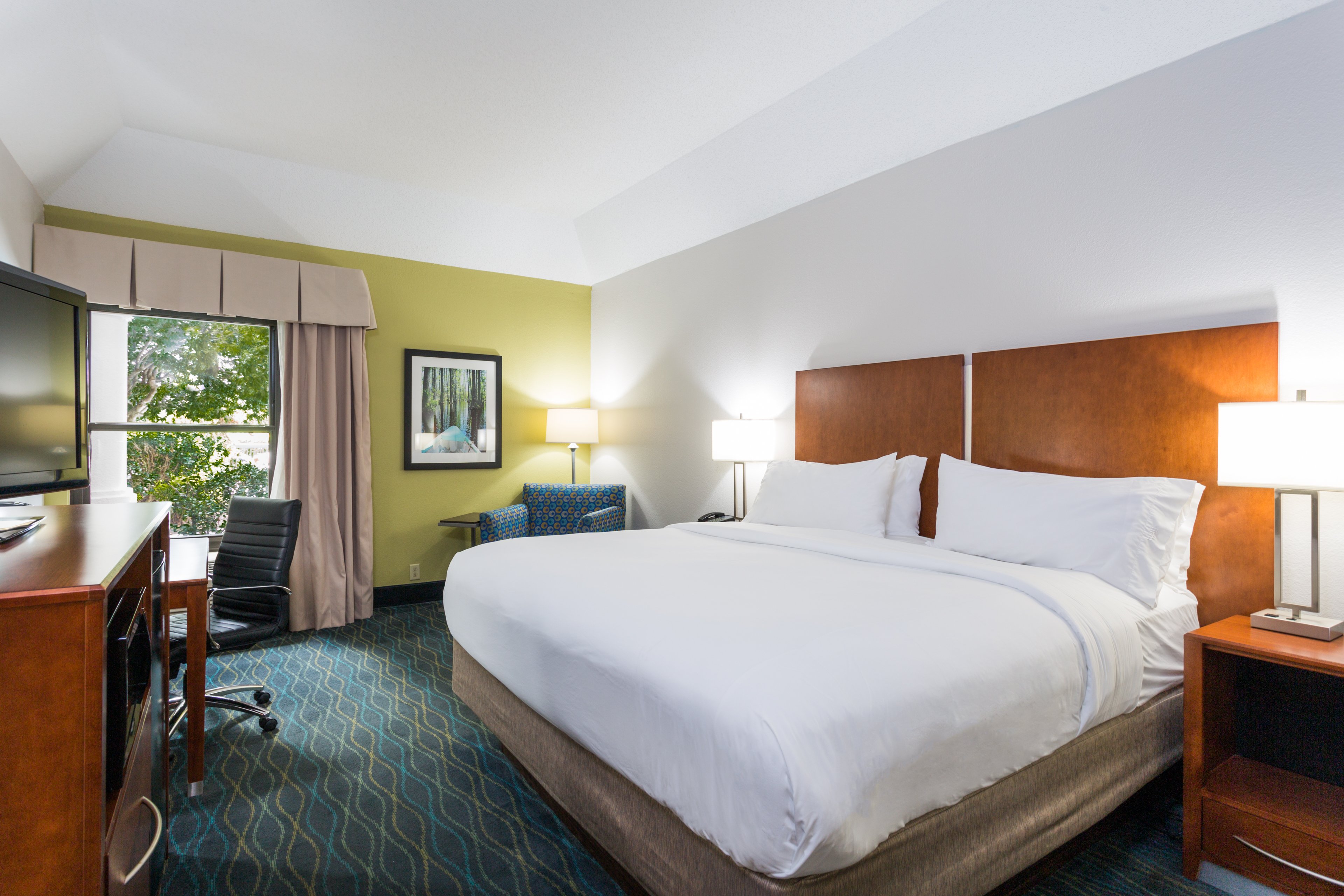 holiday inn express hotel and suites wilmington university ctr by ihg