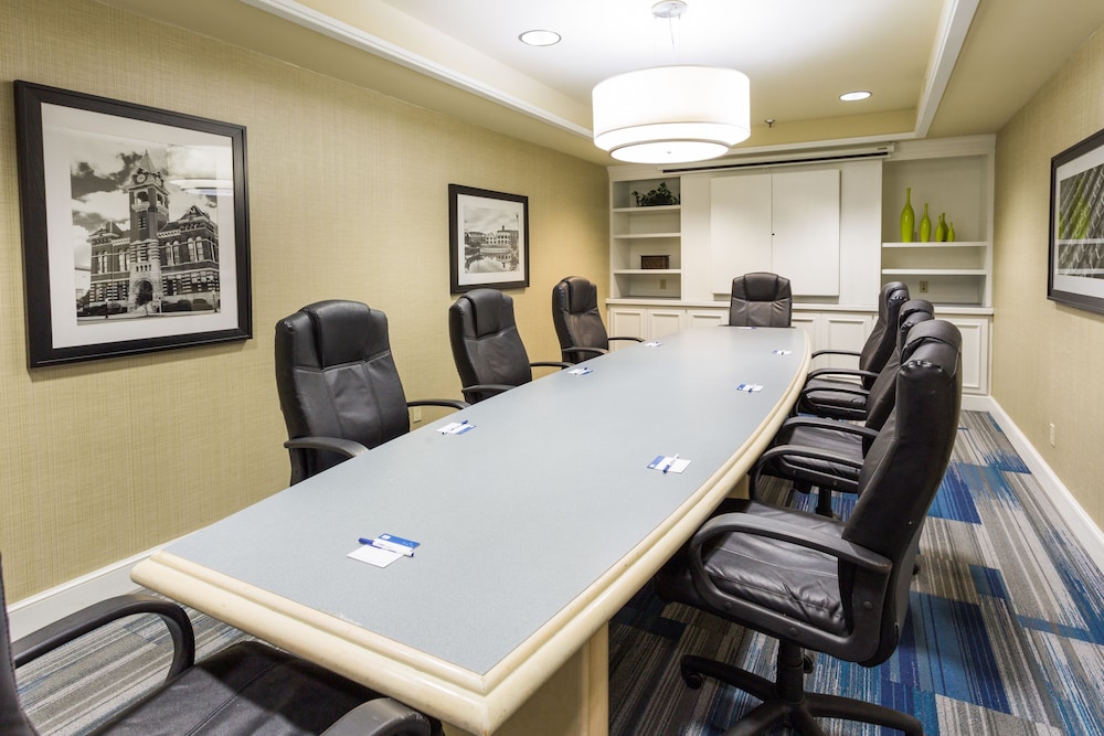 holiday inn express hotel and suites wilmington university ctr by ihg