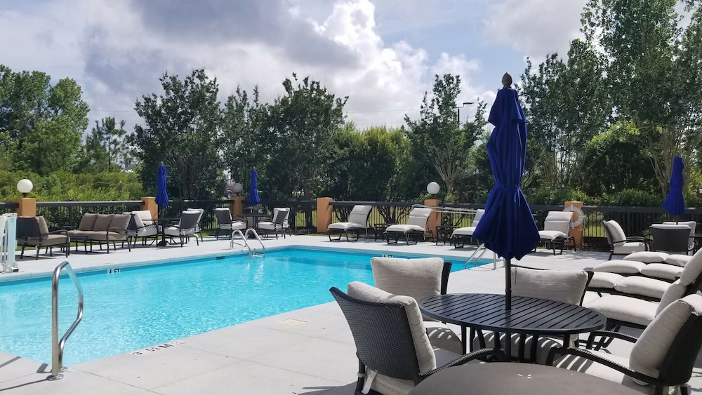 holiday inn express hotel and suites wilmington university ctr by ihg