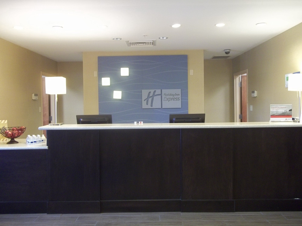 holiday inn express hotel and suites winchester by ihg
