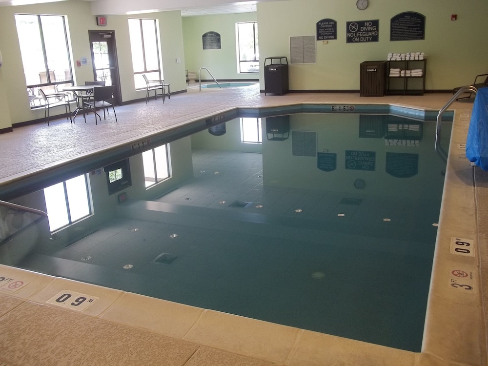 holiday inn express hotel and suites winchester by ihg