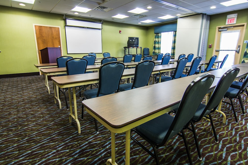 holiday inn express hotel and suites winchester by ihg