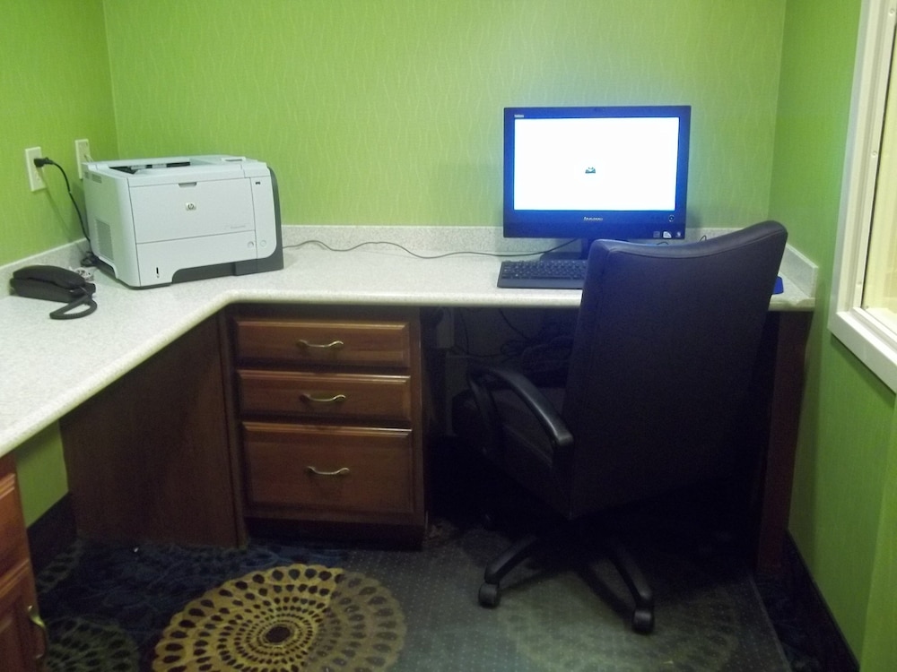 holiday inn express hotel and suites winchester by ihg