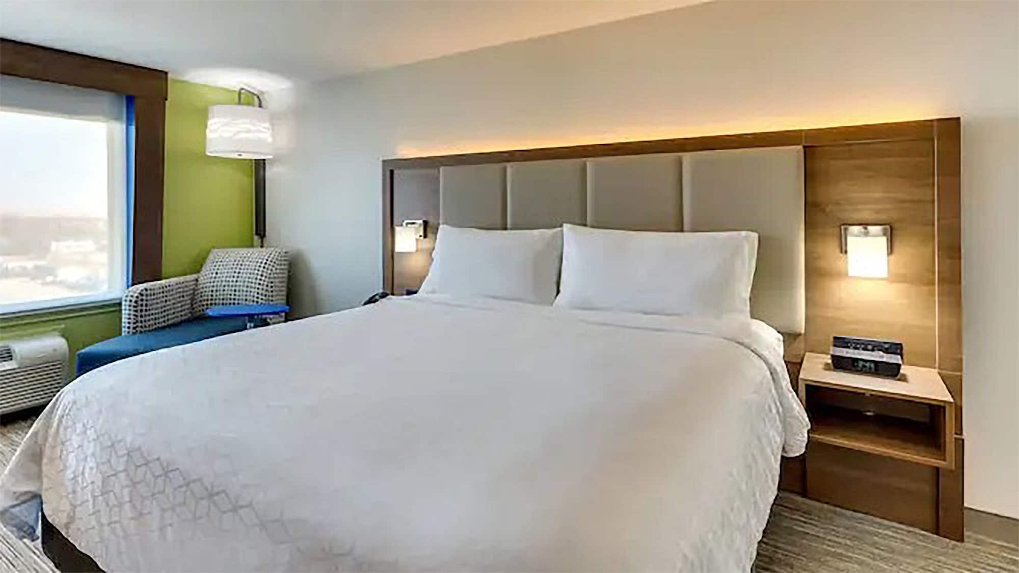 holiday inn express hotel and suites woodland hills by ihg