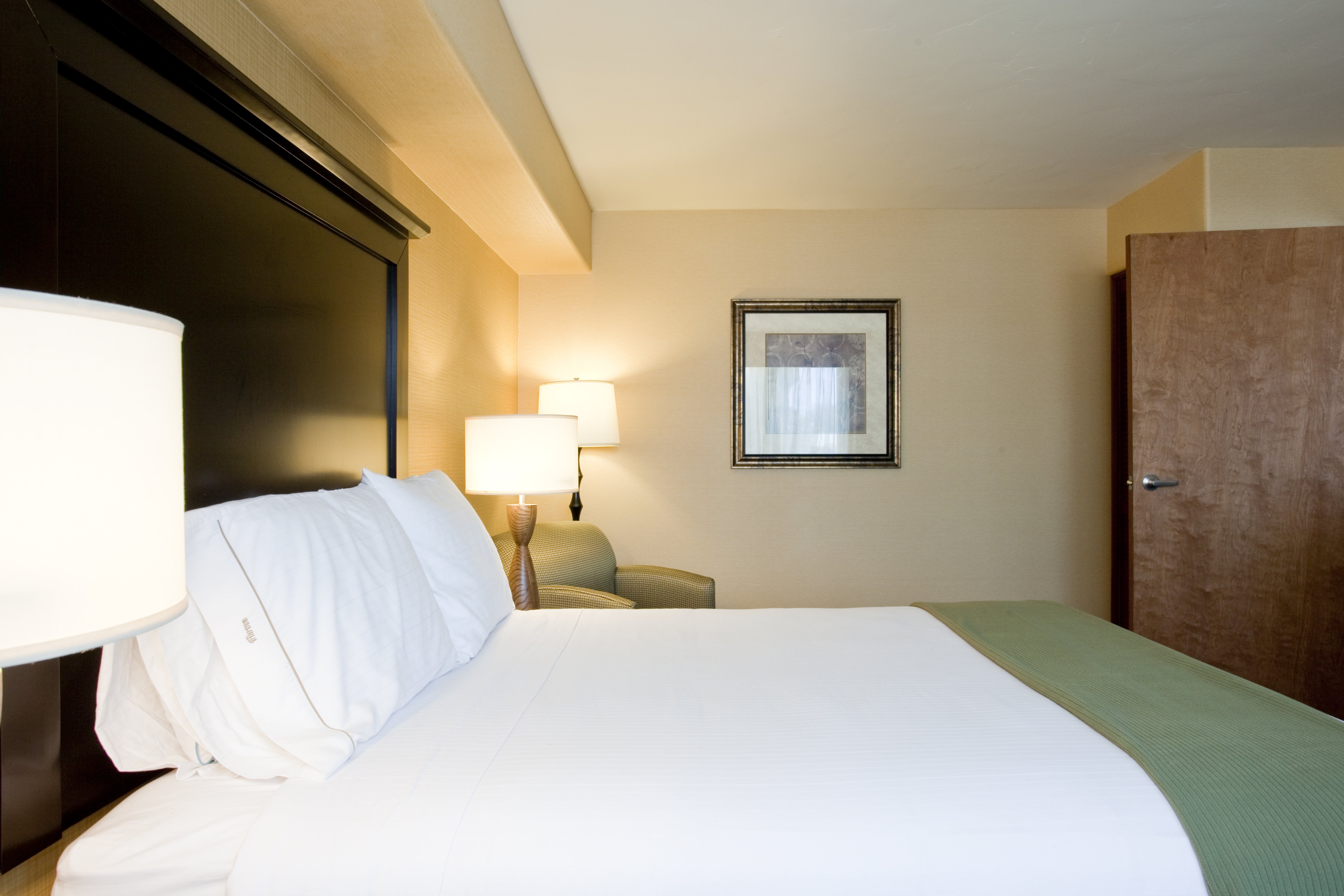 holiday inn express hotel and suites woodland hills by ihg