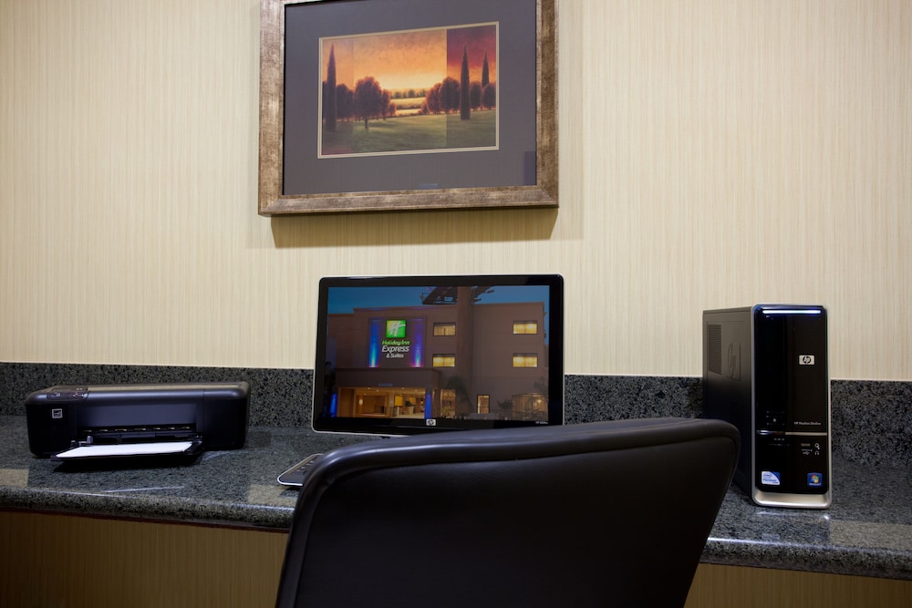 holiday inn express hotel and suites woodland hills by ihg