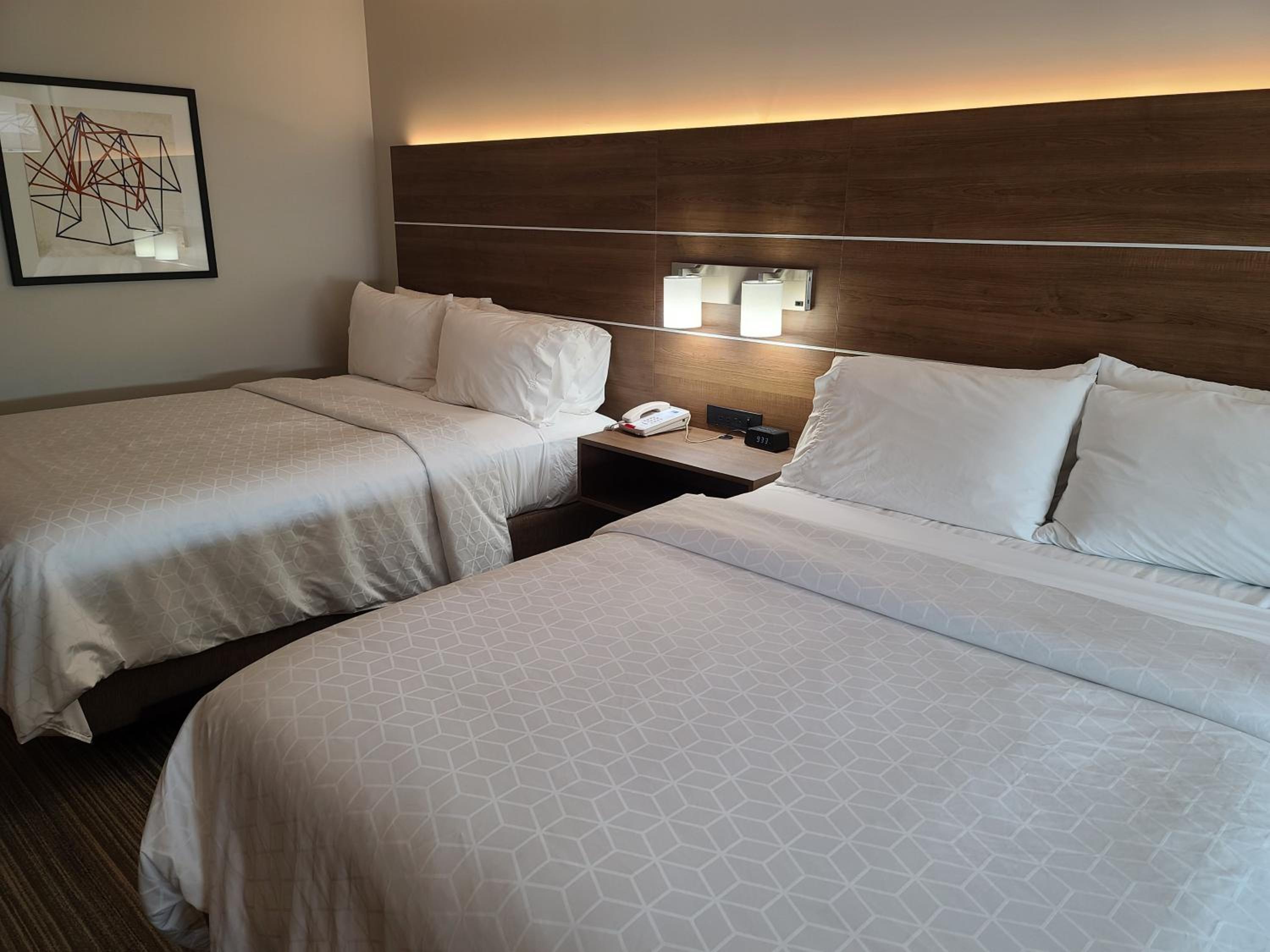 holiday inn express hotel and suites woodland hills by ihg