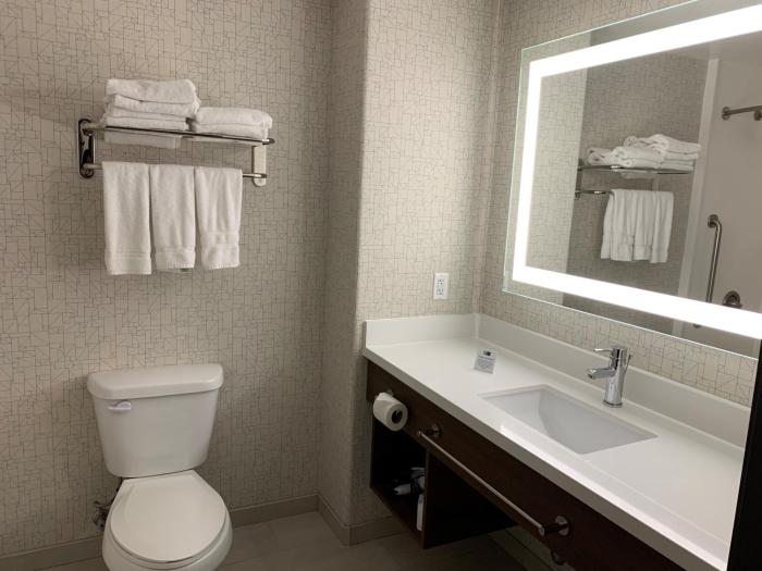 holiday inn express hotel and suites woodland hills by ihg