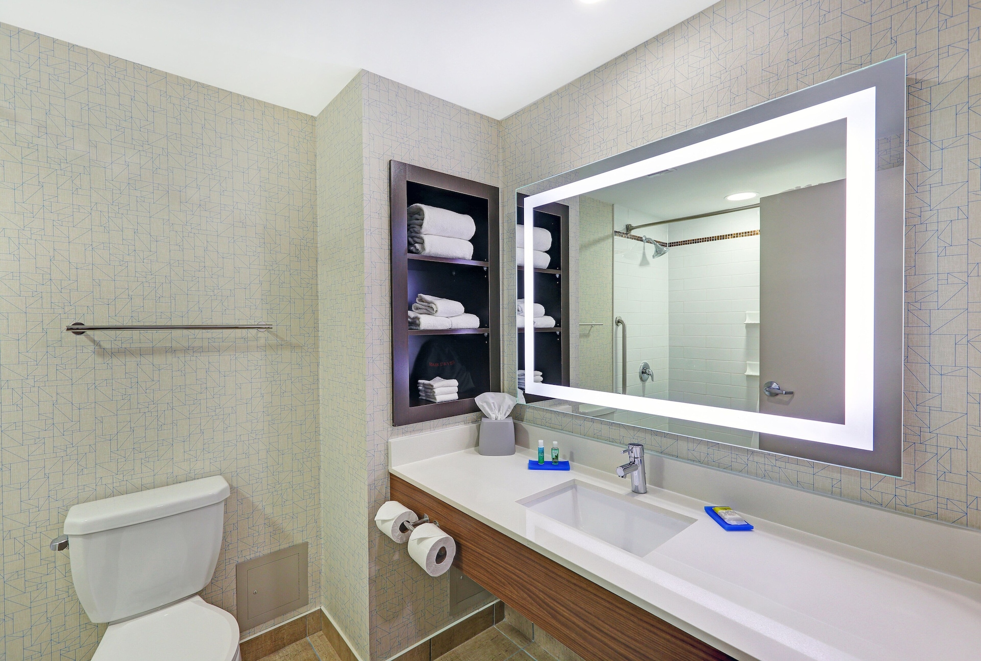 holiday inn express and suites woodstock south by ihg