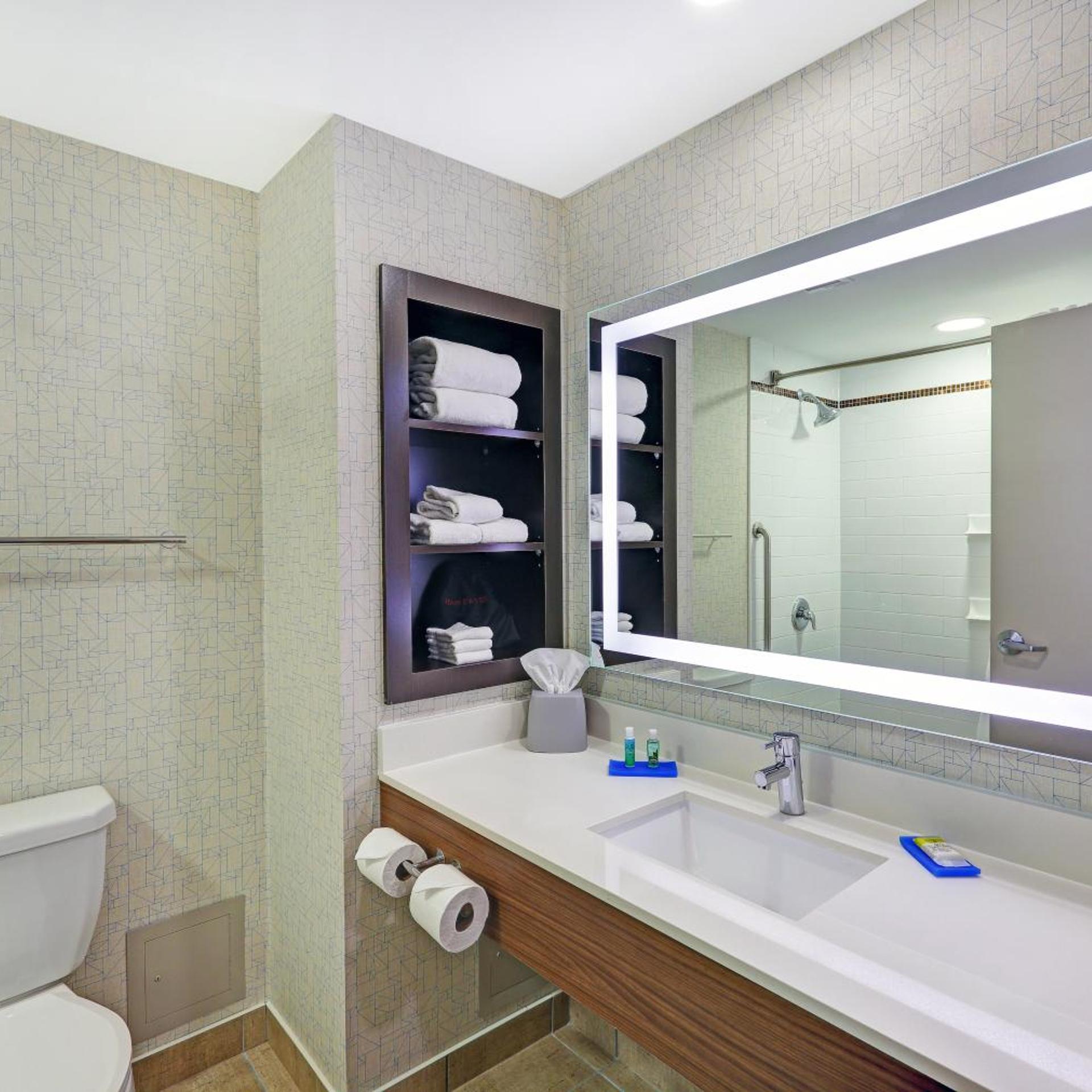 holiday inn express and suites woodstock south by ihg
