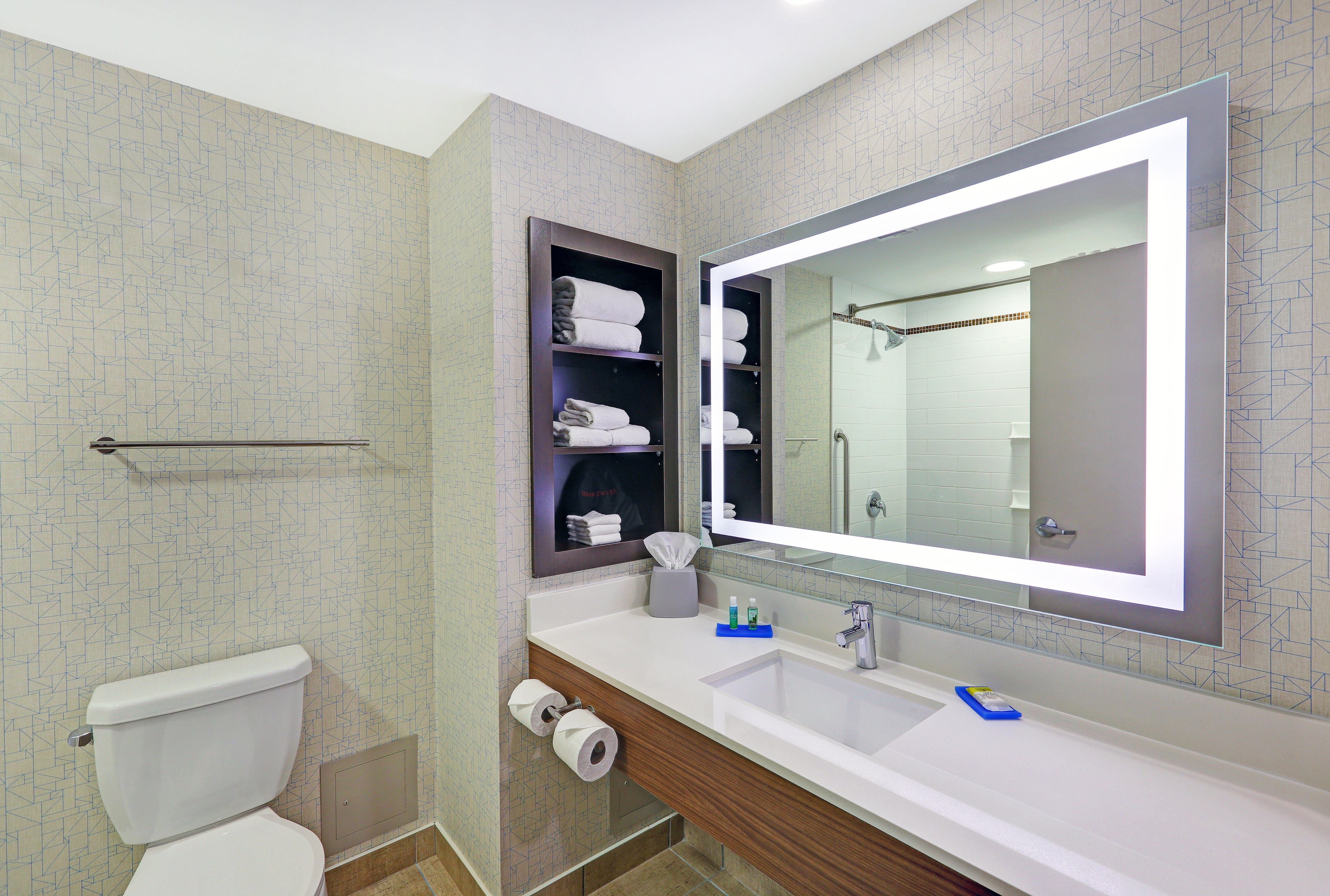 holiday inn express and suites woodstock south by ihg