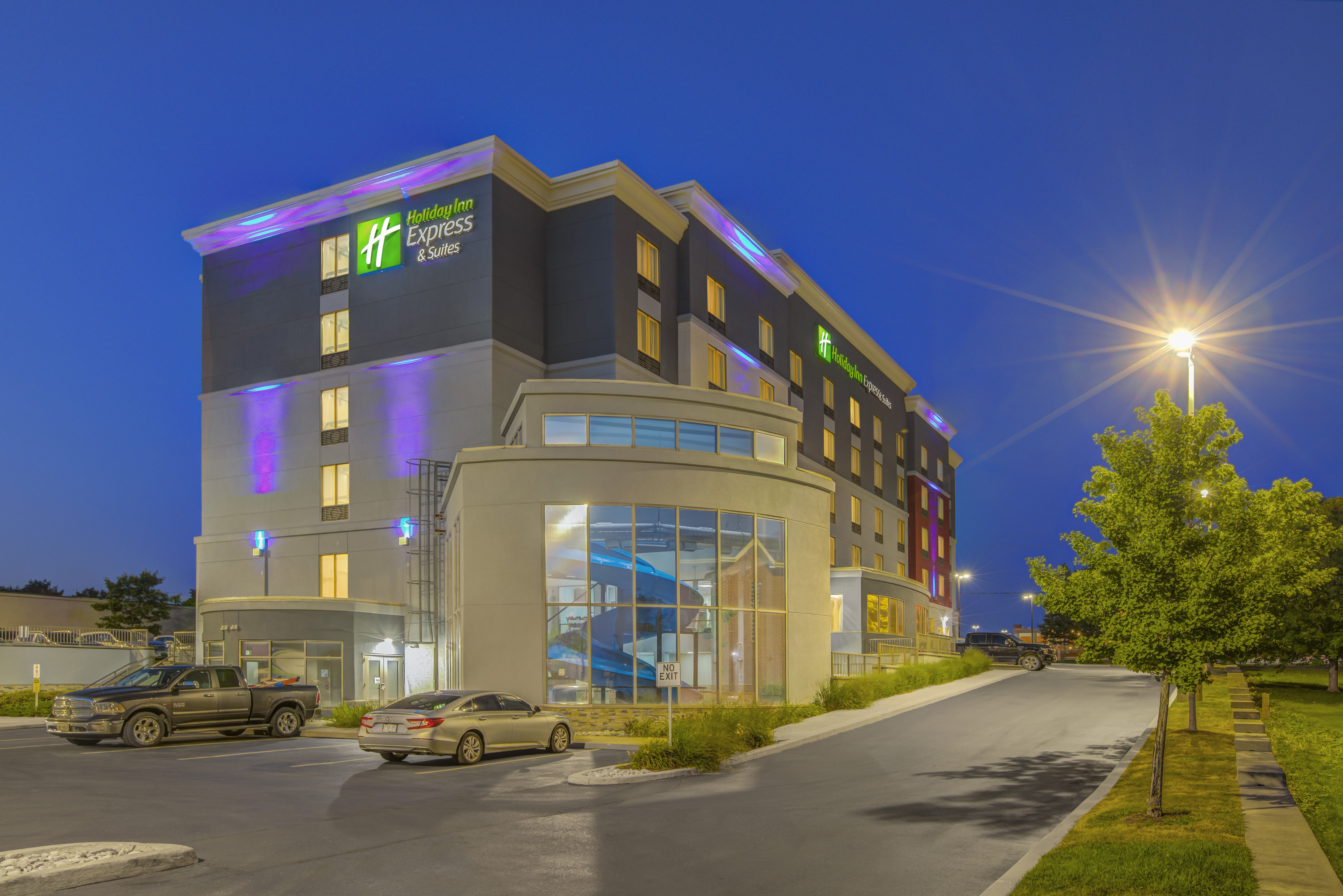 holiday inn express and suites woodstock south by ihg