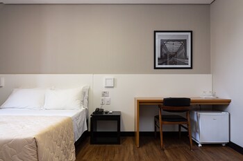 hotel lunes